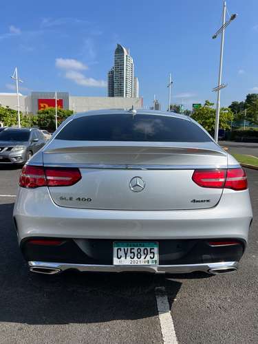 Mercedes Benz GLE 400 AMG Coupe todos los servicios en agencia