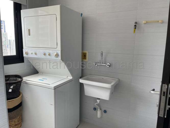 Apartamento Amoblado en Alquiler – Carreras Tower, El Cangrejo GC