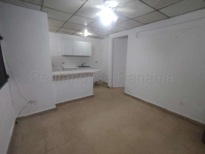 Unfurnished apartment for rent, PH Beverly Plaza, Río Abajo - pets allowed | uVIK-27-3153