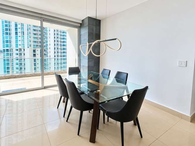 ! PEACEFUL TIP I FURNISHED I 2 BEDROOMS I 150 M ² I BALCONY + SEA VIEW