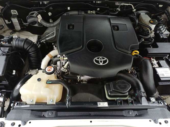 TOYOTA HILUX - 2024 - PPHX - Automarket - Imagen 3