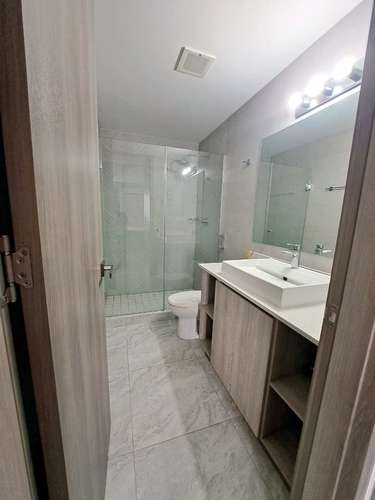 Apartamento piso 39 con vista a la bahía · PH Luxor 400, El Cangrejo · $258,000 - Imagen 8