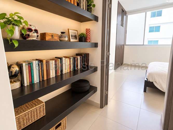 Se Alquila Apartamento en Avenida Balboa DPA27-3056