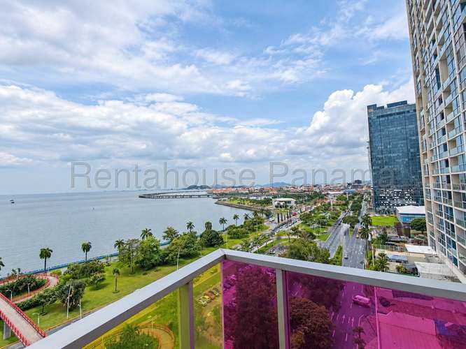 Se Alquila Apartamento en Avenida Balboa DPA27-3056