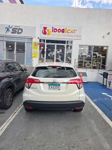 Vendo HR-V 2021 Full Extra, 48,000KM, un solo dueño, negociable. - Imagen 3