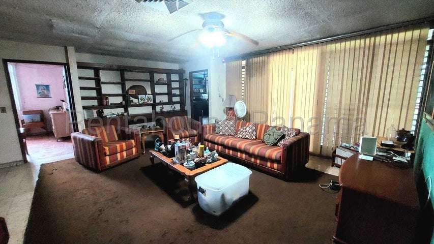Alquiler de casa en Milla 8 ELP 26-2616