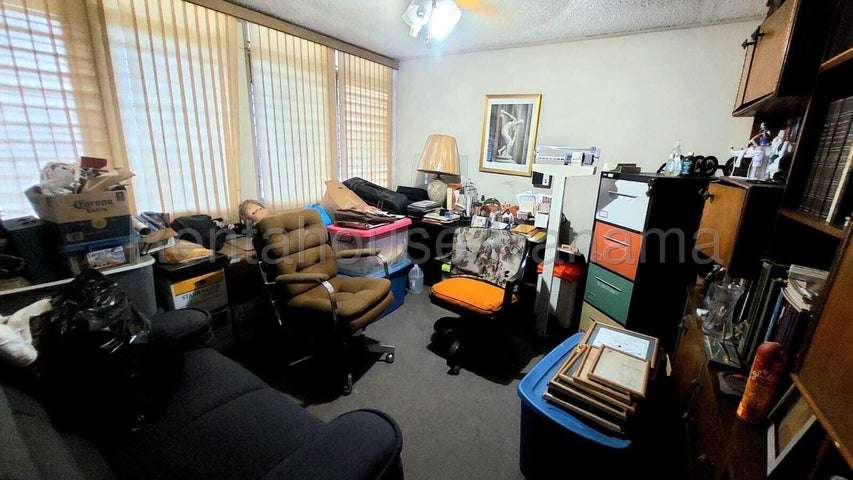 Alquiler de casa en Milla 8 ELP 26-2616