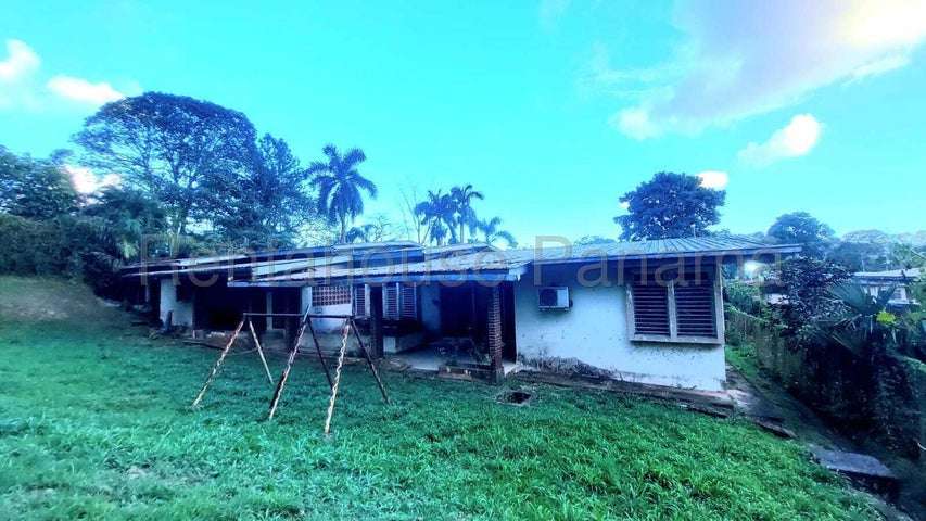 Alquiler de casa en Milla 8 ELP 26-2616