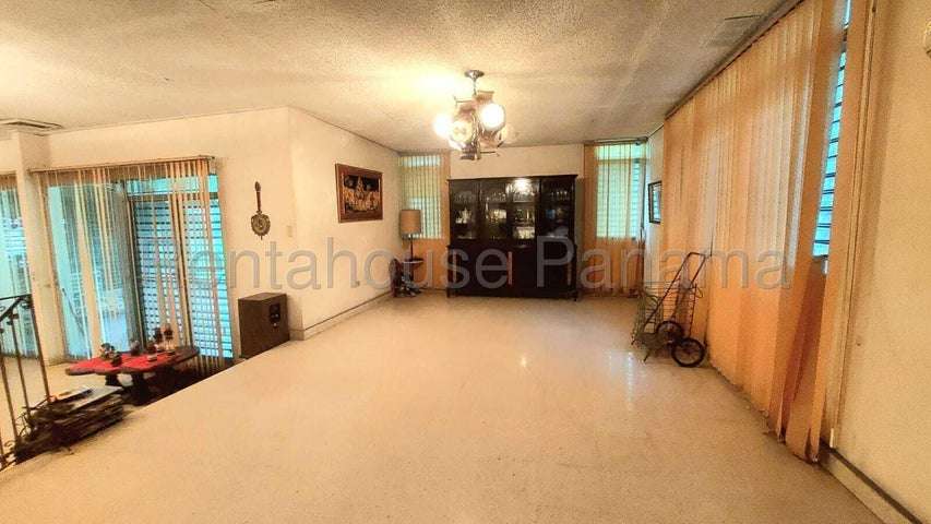 Alquiler de casa en Milla 8 ELP 26-2616