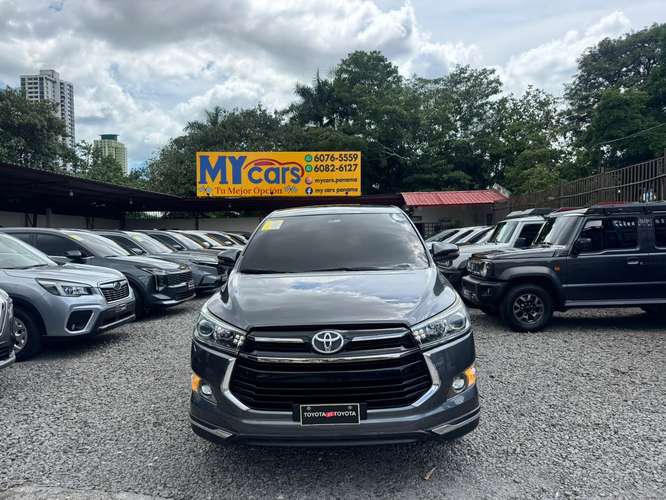 TOYOTA INNOVA 2022 - Imagen 3