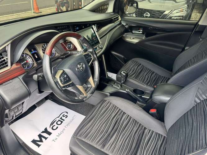TOYOTA INNOVA 2022 - Imagen 13