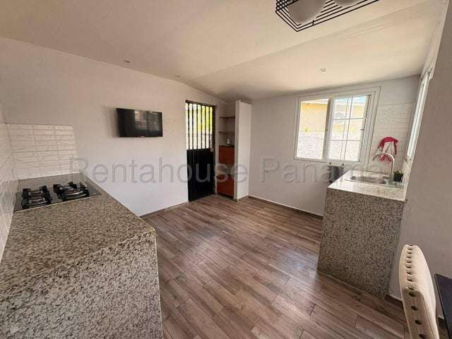 Alquiler de casa en Cero Viento ELP 27-2767