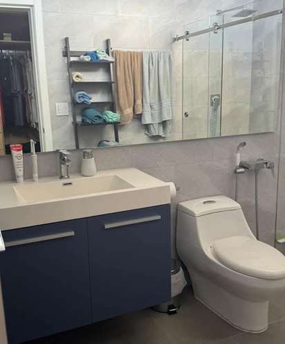SE ALQUILA LINDO APARTAMENTO EN PH WHITE TOWER, AV. BALBOA