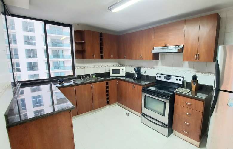 Apartamento en Punta Paitilla I amoblado I 2 Rec I con excelente iluminacion - Imagen 2