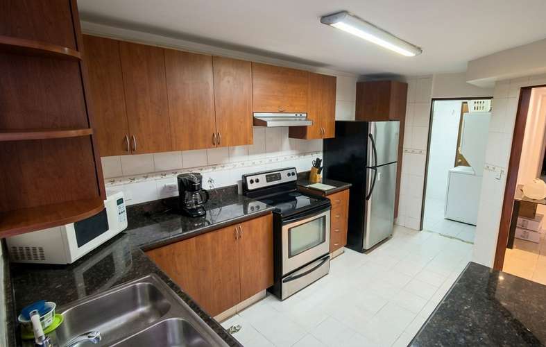 Apartamento en Punta Paitilla I amoblado I 2 Rec I con excelente iluminacion - Imagen 3