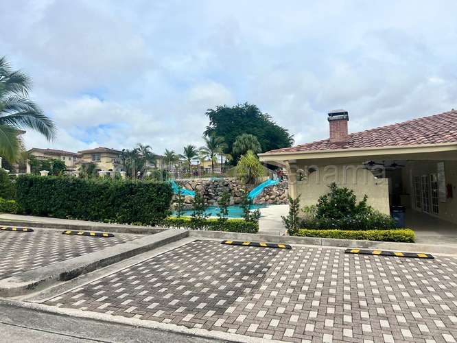 Casa en Venta en Condado del Rey. PH DORADO SPRINGS 27LDC3288 - Imagen 12