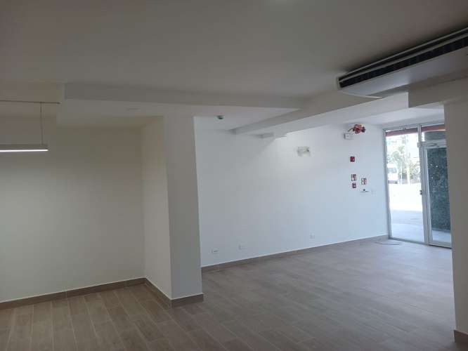 Alquiler de Local comercial en Vía España, 130m2 - Imagen 8