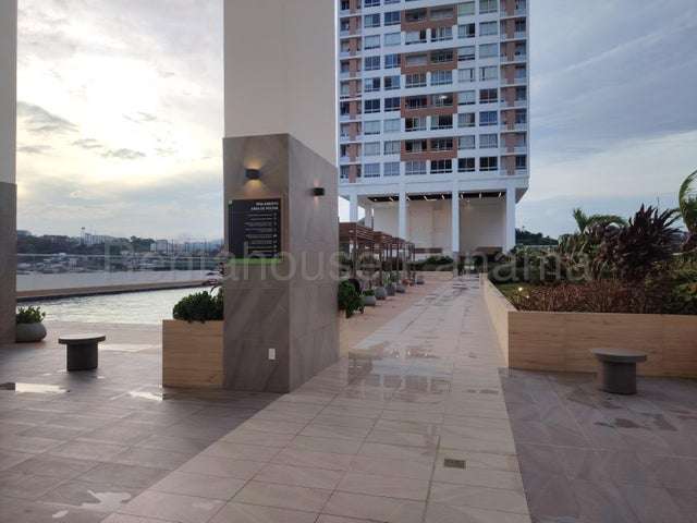 ALQUILER DE APARTAMENTO AMOBLADO EN GREENWOOD, RICARDO J. ALFARO 27ML3100