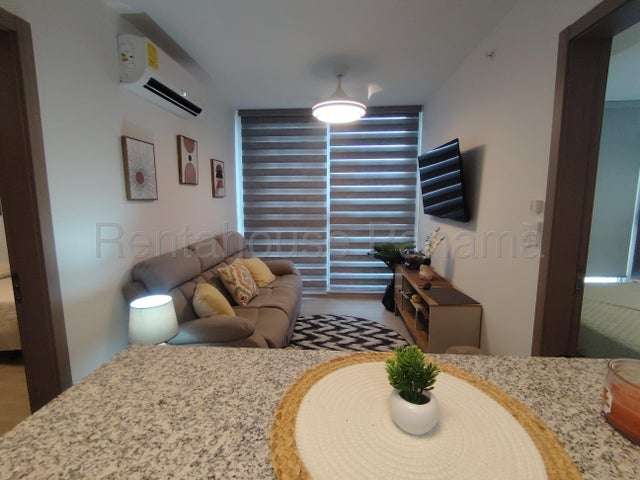 ALQUILER DE APARTAMENTO AMOBLADO EN GREENWOOD, RICARDO J. ALFARO 27ML3100