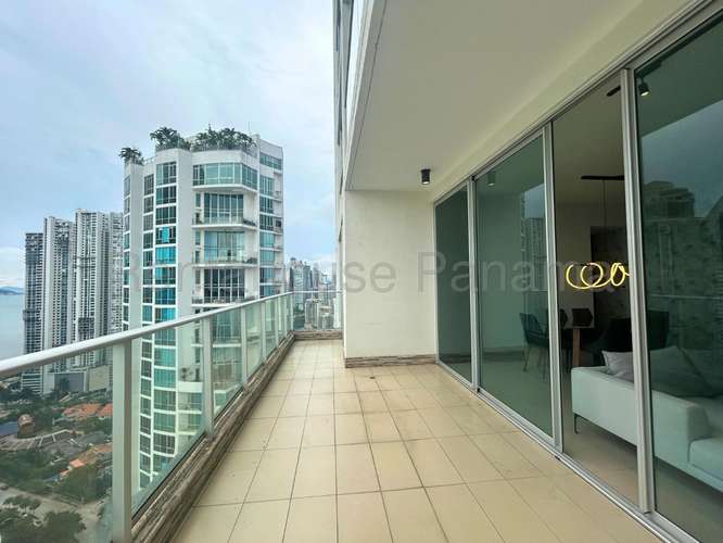 Apartamento en Alquiler en Punta Pacifica. PH DUPONT. 27LDC3108