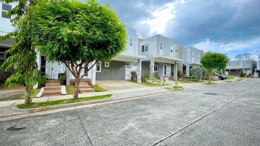Venta de Casa en Brisas Del Golf DCD27-2889 - Imagen 2
