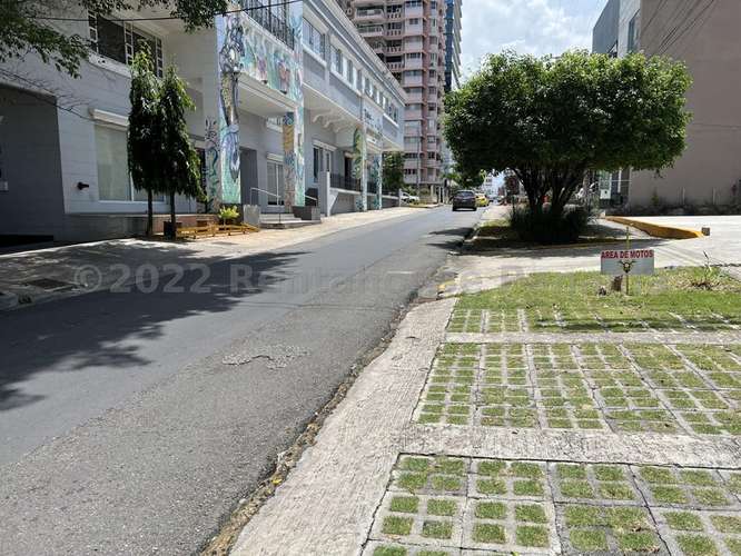 Local Gastronómico en Alquiler – Food Garden, Calle 57 Este GC - Imagen 20