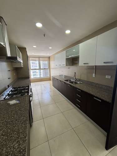 OPORTUNIDAD EN Q TOWER! 365 M² POR SOLO $3,600
