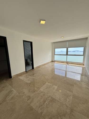 OPORTUNIDAD EN Q TOWER! 365 M² POR SOLO $3,600
