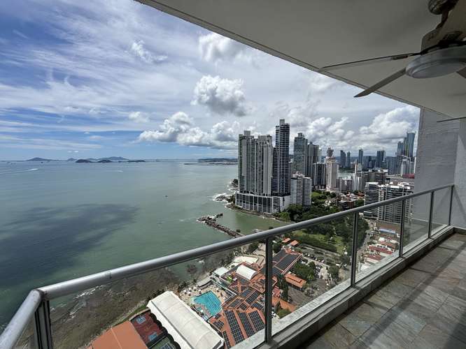 OPORTUNIDAD EN Q TOWER! 365 M² POR SOLO $3,600