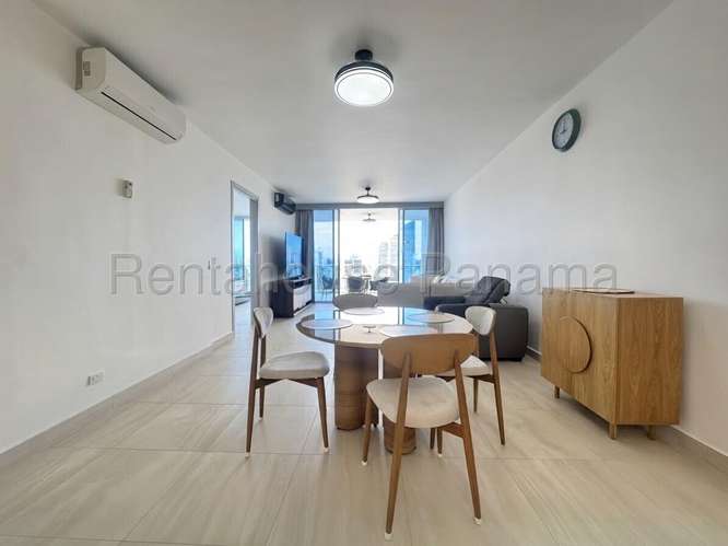 Alquilo Apartamento en Avenida Balboa LC27-3111