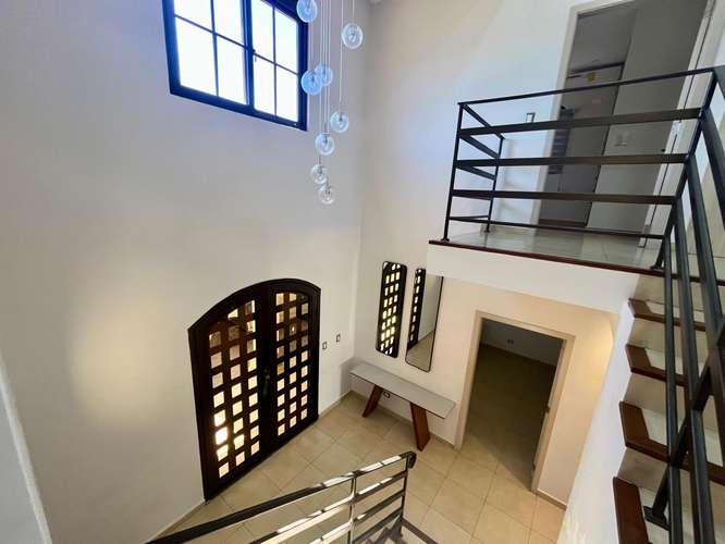 Se Alquila Amoblada moderna casa en Res. El Doral - Costa Sur - Juan Díaz. - Imagen 2
