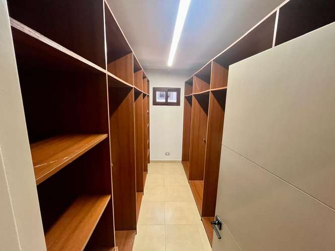 Se Alquila Amoblada moderna casa en Res. El Doral - Costa Sur - Juan Díaz. - Imagen 12
