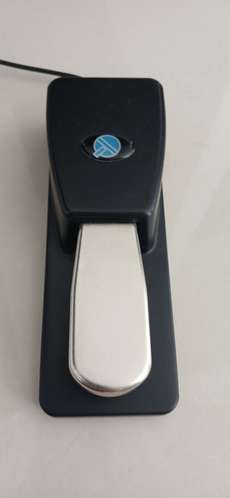 Piano Teclado Yamaha P-125 Incluye Soporte, Silla y Pedal - Precio Original: 1000$