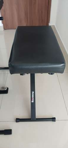 Piano Teclado Yamaha P-125 Incluye Soporte, Silla y Pedal - Precio Original: 1000$