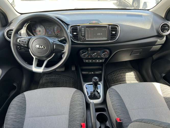 Kia Soluto - Imagen 6