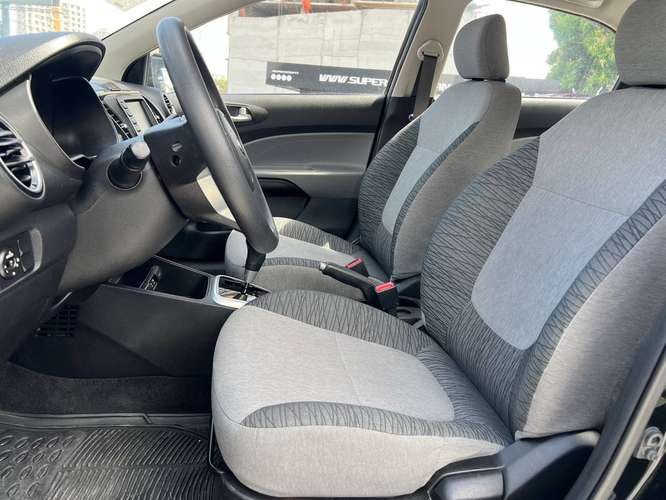 Kia Soluto - Imagen 7