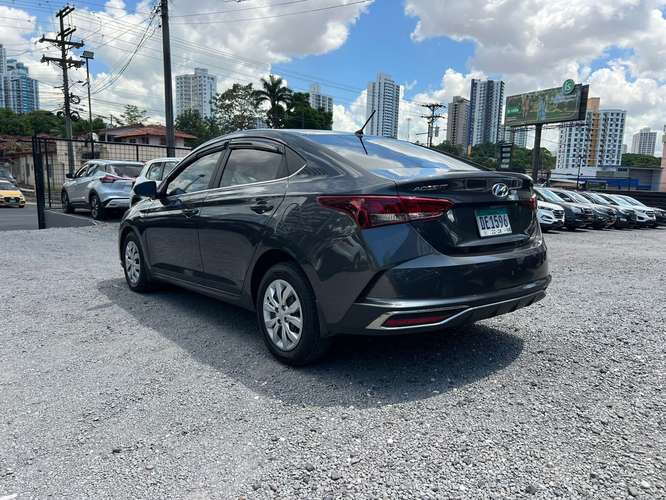 Hyundai Accent - Imagen 5