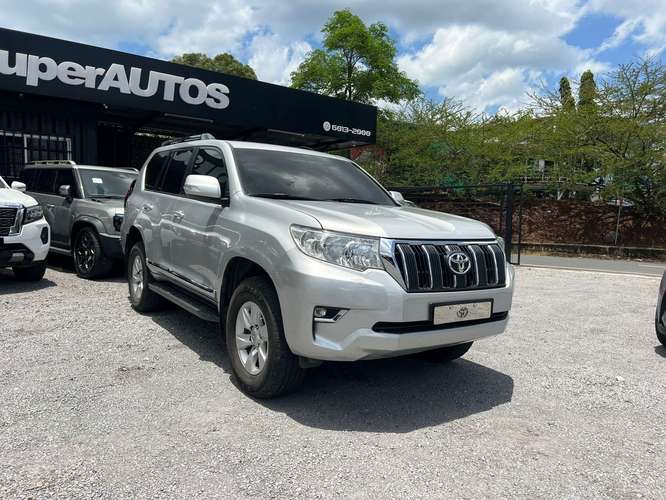 Toyota Prado - Imagen 3