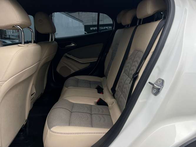 Mercedes-Benz  GLA 180 - Imagen 7