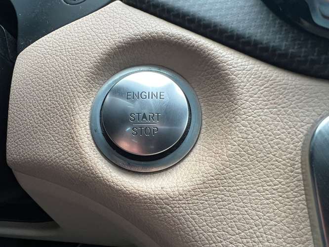 Mercedes-Benz  GLA 180 - Imagen 11