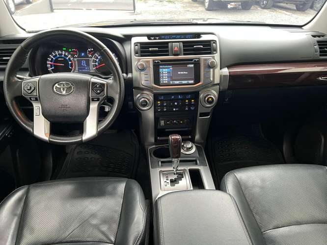 Totota 4 Runner