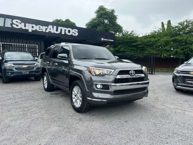 Totota 4 Runner