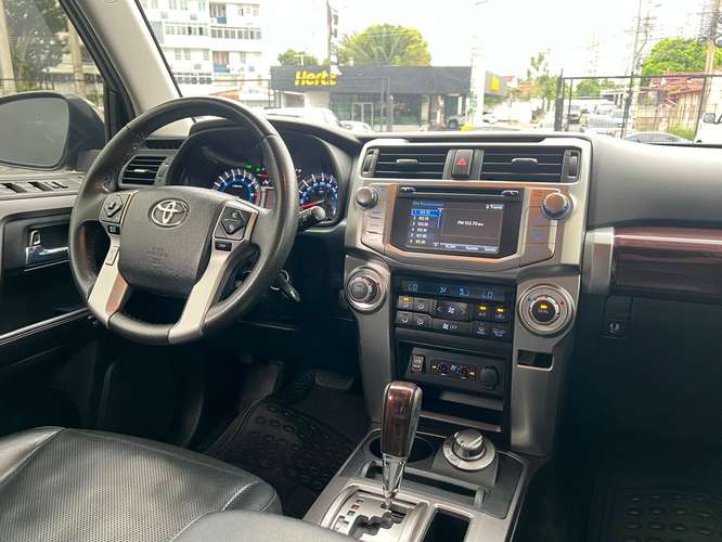 Totota 4 Runner