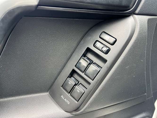 Toyota Land Cruiser Prado - Imagen 16