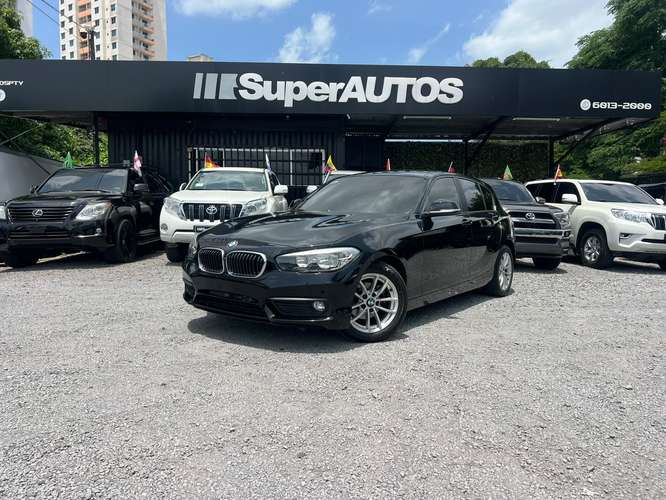 Bmw 118i - Imagen 1