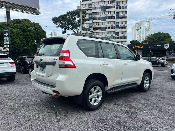 Toyota Prado
