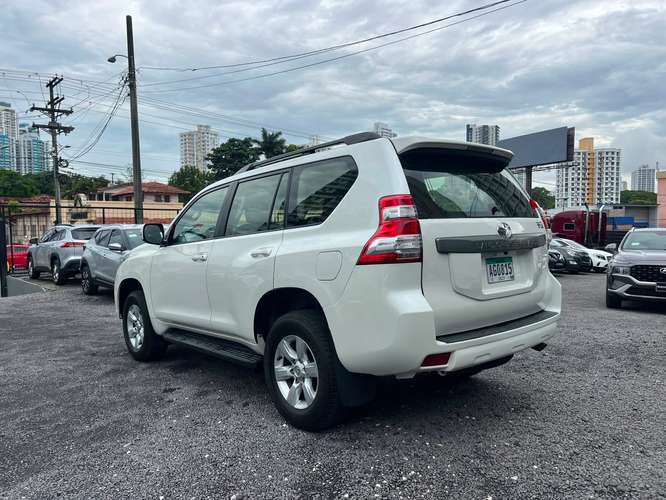 Toyota Prado