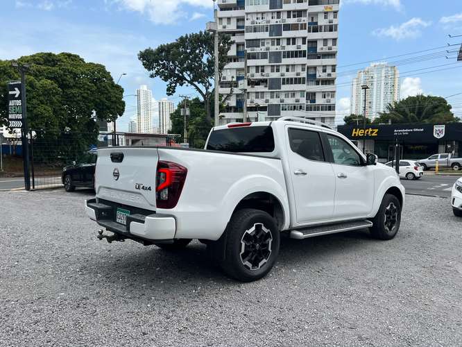 Nissan Frontier LE - Imagen 5