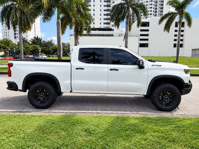 CHEVROLET SILVERADO ZR2 2025 – V8 6.2L – 4X4 – FULL EXTRAS