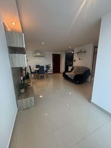 Se Alquila Apartamento amoblado en Via España cerca de la 12 de Octubre